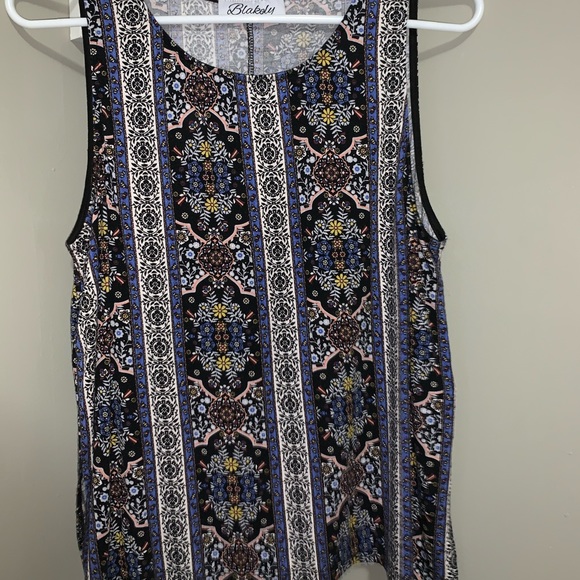 Size sm Blakey tank top - Picture 1 of 2